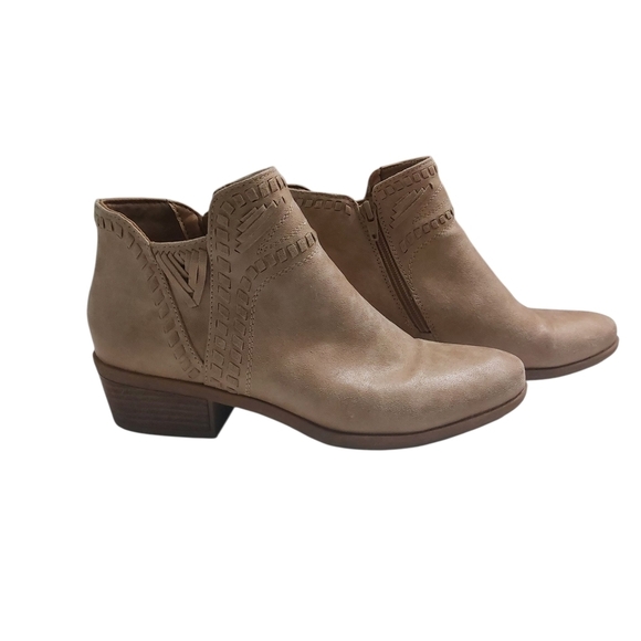 BareTraps Tan Ankle Booties with Low Heel - Picture 4 of 8